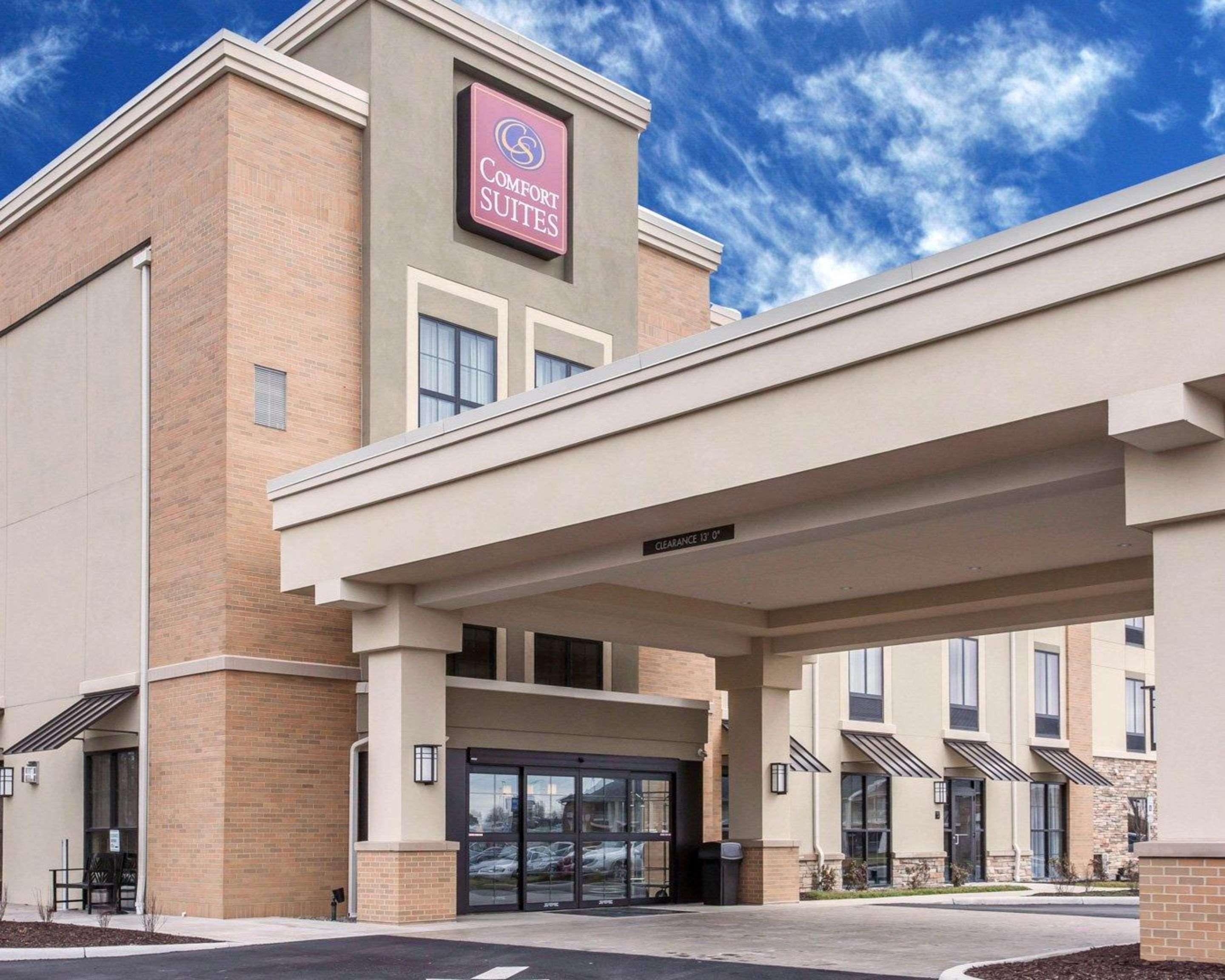 Comfort Suites-Youngstown North Exterior photo